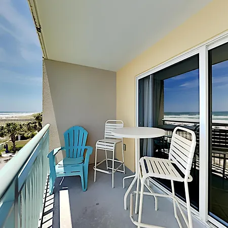 Pelican Isle #203